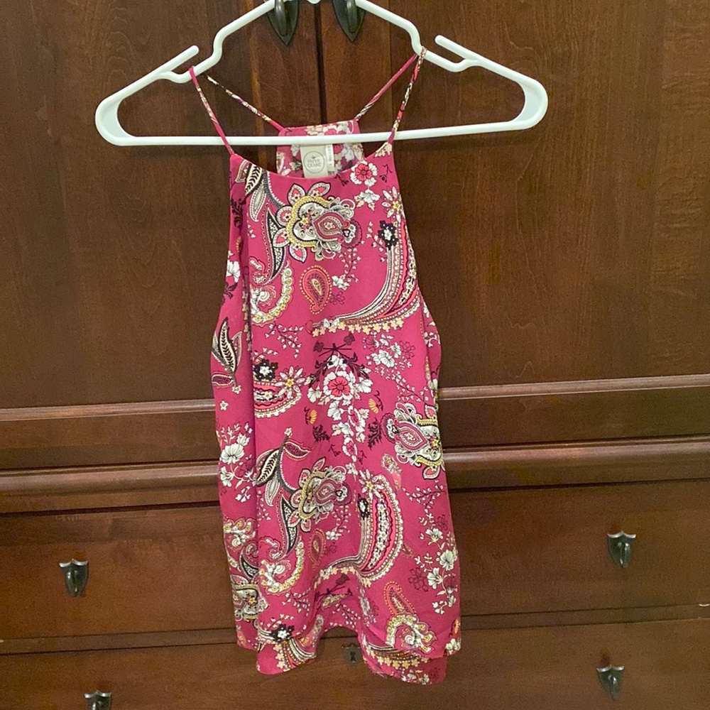 Sleeveless top